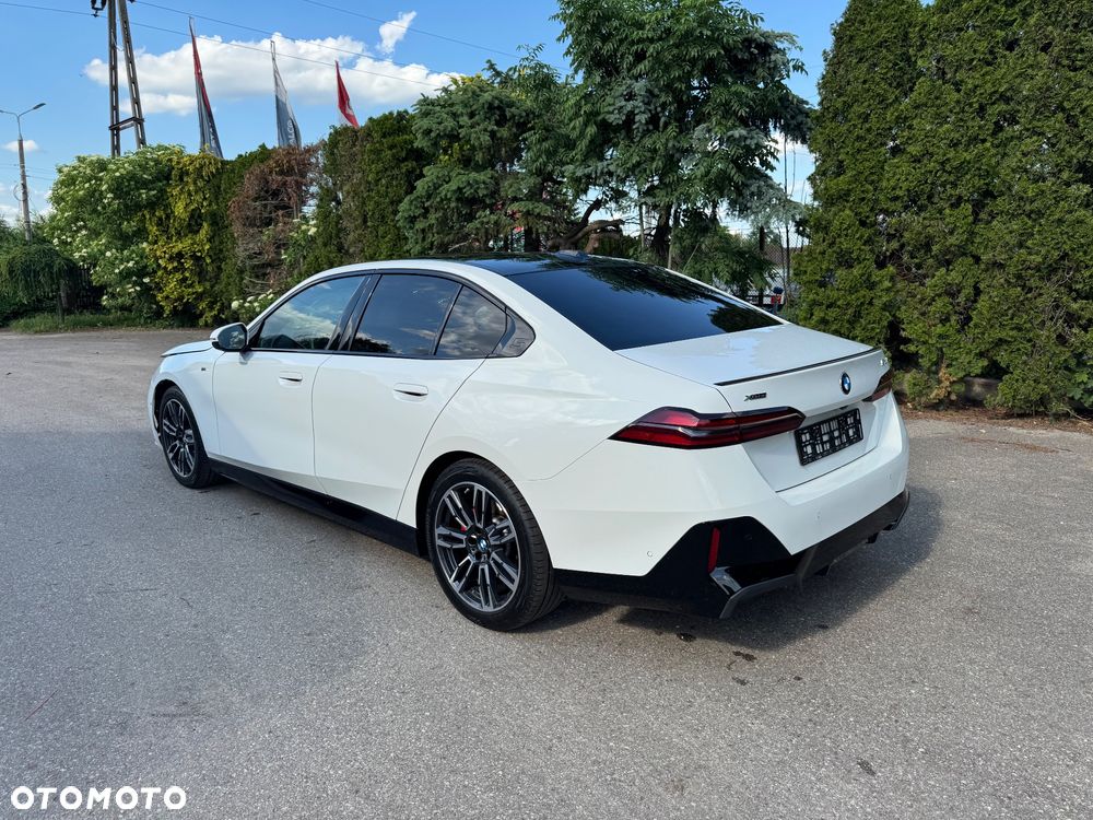 BMW Seria 5 520d xDrive mHEV M Sport - 29