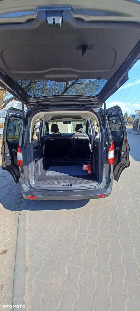 Ford Tourneo Courier 1.0 EcoBoost S&S Ambiente - 29