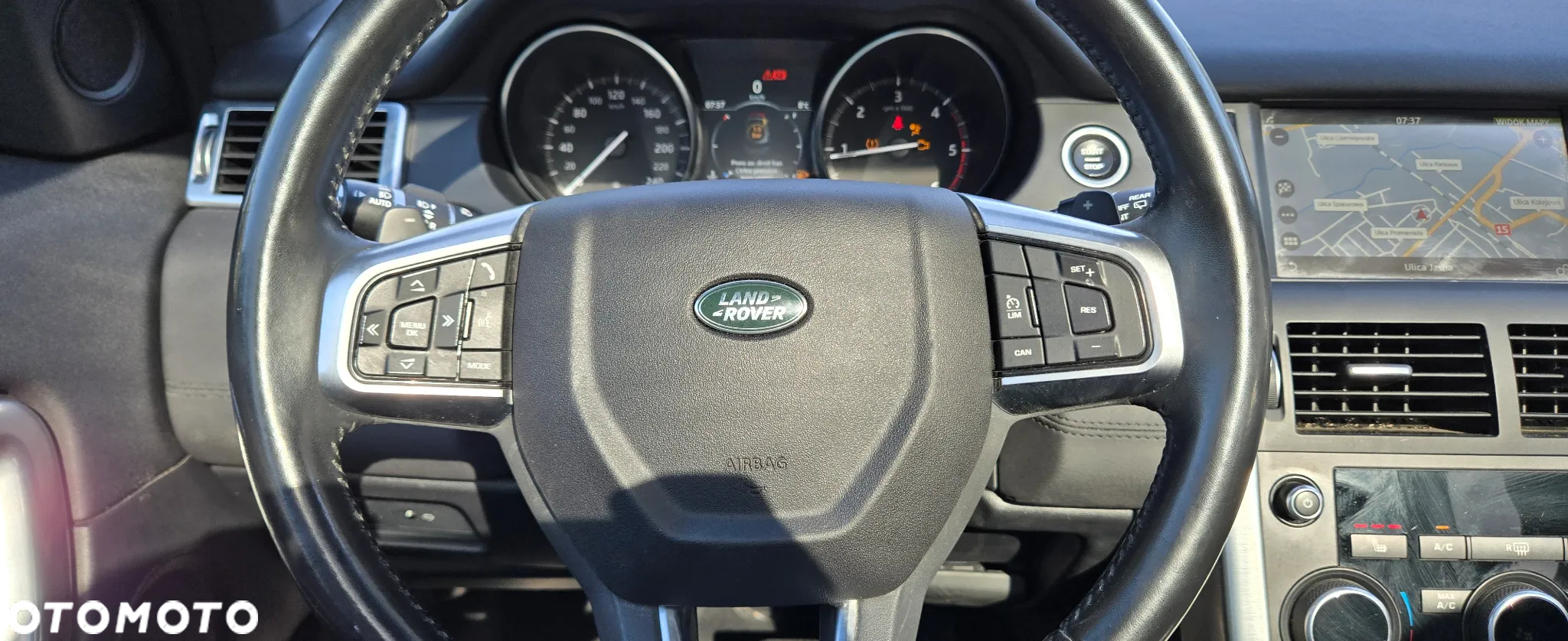 Land Rover Discovery Sport - 18