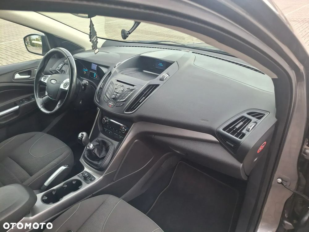 Ford Kuga 2.0 TDCi Titanium - 20