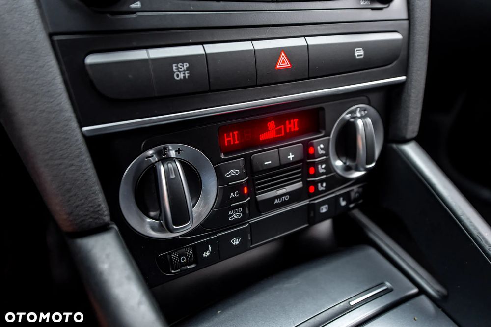 Audi A3 Sportback 1.6 Ambition - 32