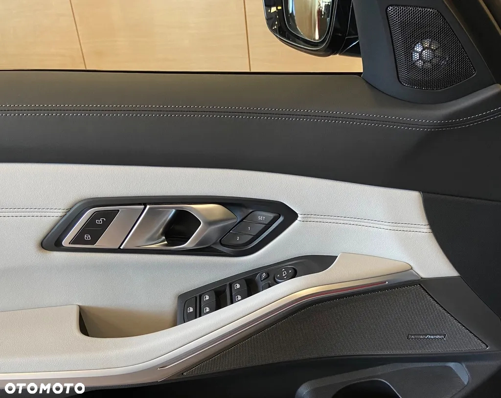BMW M3 Standard - 14