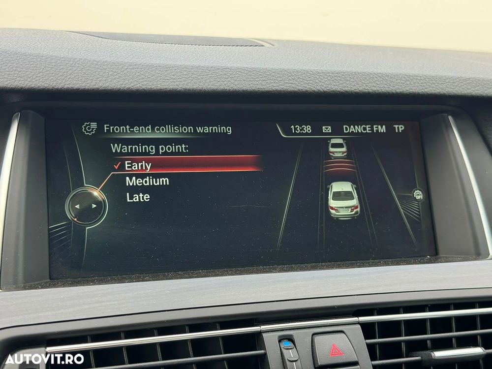 BMW Seria 5 530d xDrive AT - 29