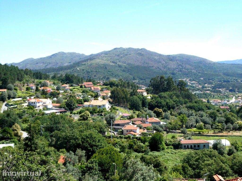 Terreno URBANO 7.045m2 para 12-15 Moradias. Portugal, Navió, Ponte ... - Grande imagem: 3/8