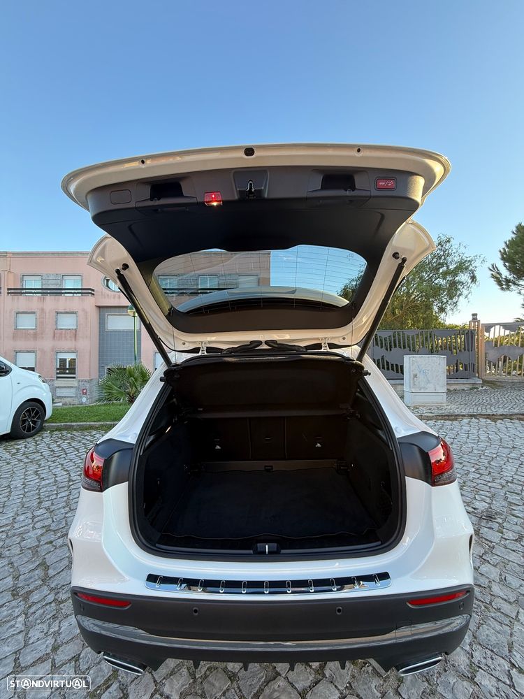 Mercedes-Benz GLA 180 - 6