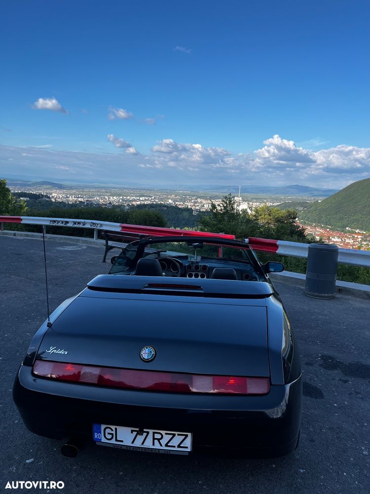 Alfa Romeo Spider - 7