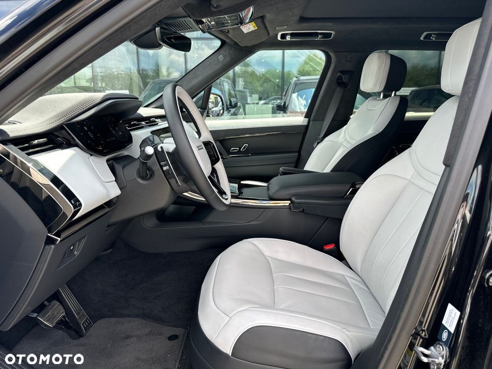 Land Rover Range Rover Sport - 12