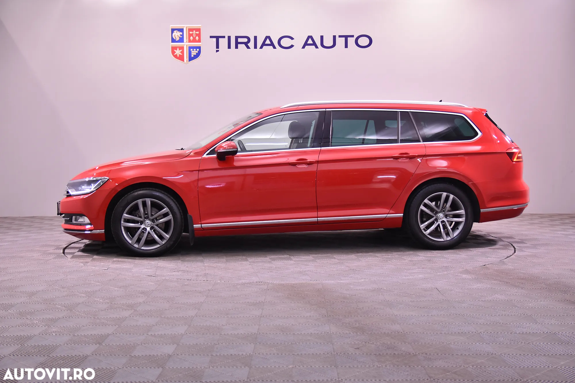 Volkswagen Passat - 2