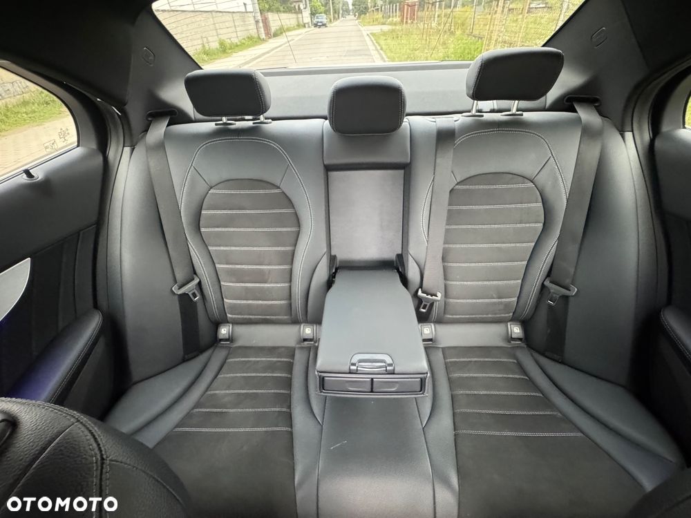 Mercedes-Benz Klasa C 220 d 9G-TRONIC - 26