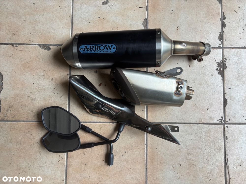 Suzuki GSX 1000 - 14