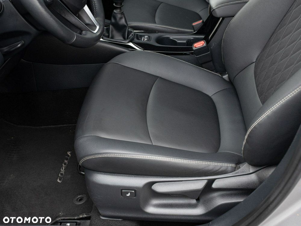 Toyota Corolla 1.6 Executive - 12
