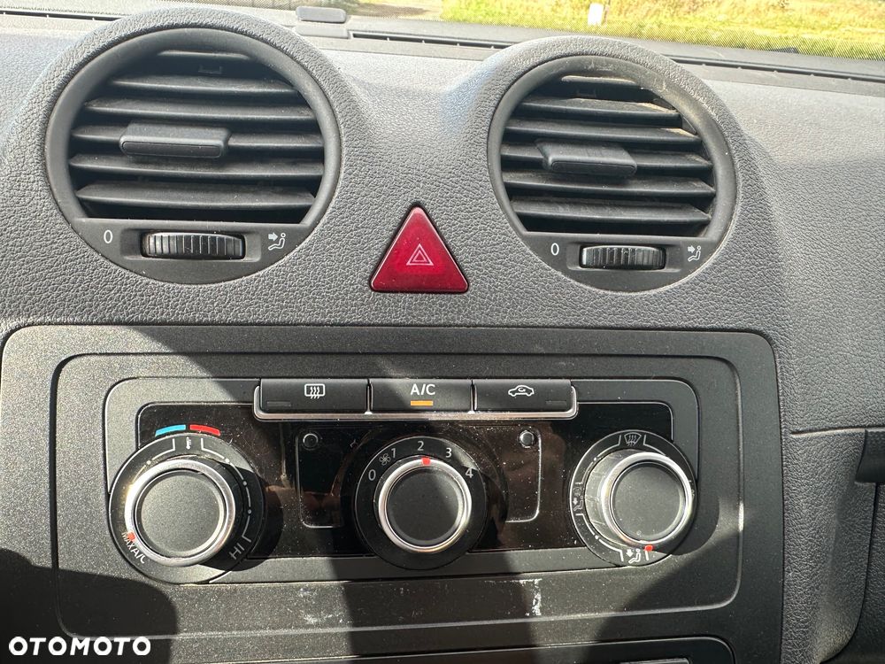 Volkswagen Caddy Maxi - 19