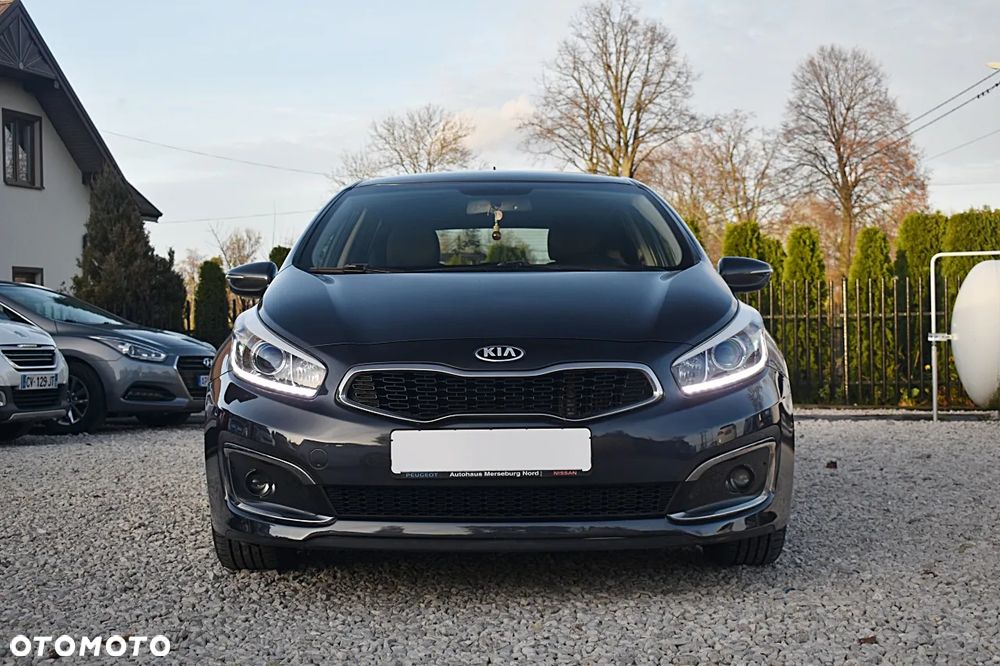 Kia Ceed Cee'd 1.6 CRDi XL - 2