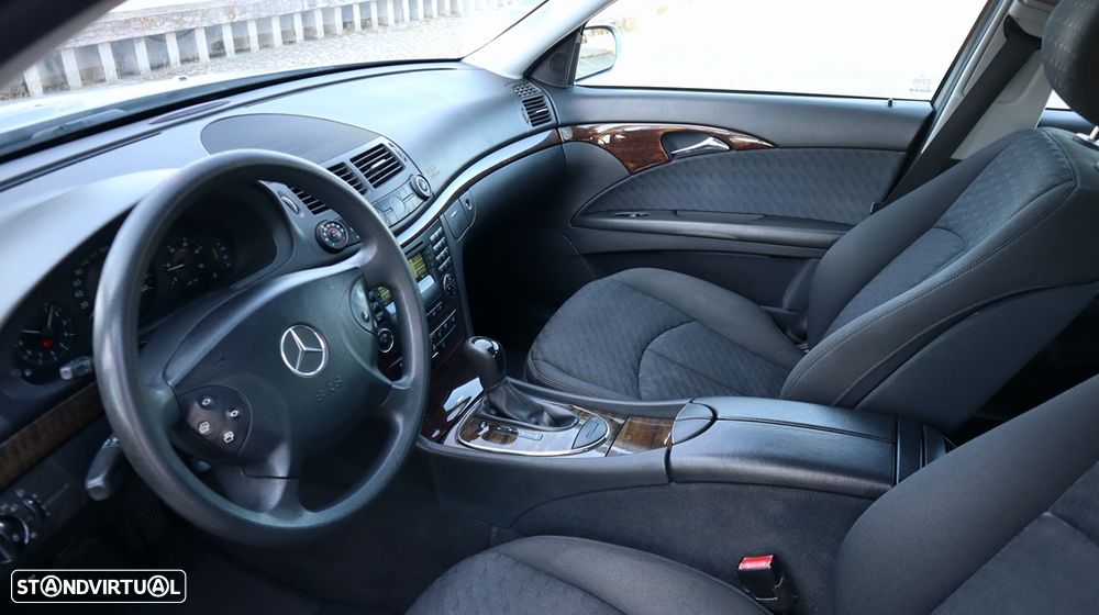 Mercedes-Benz E 200 CDI Auto Classic - 28