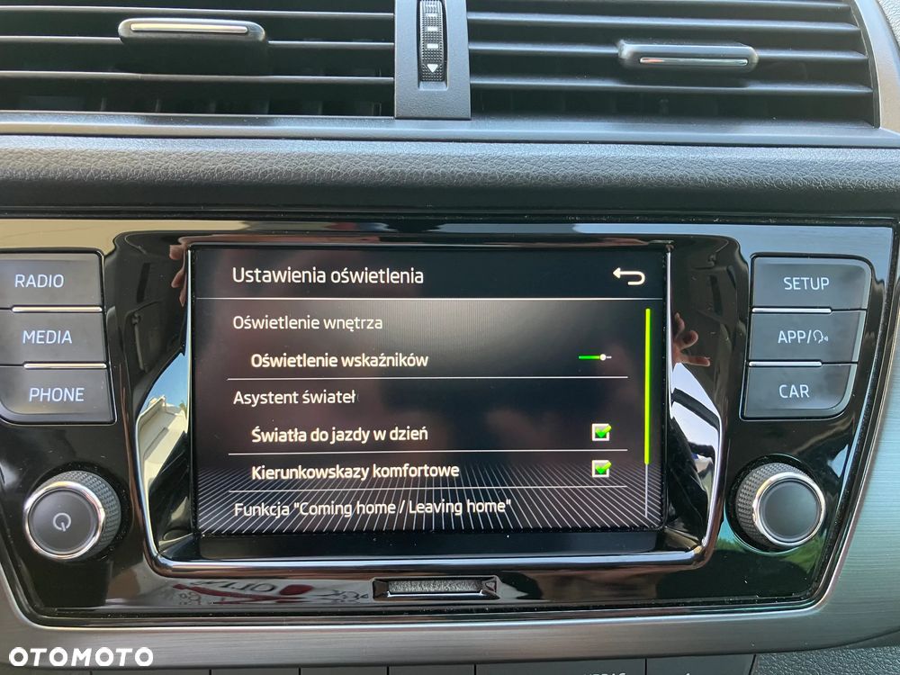 Skoda Fabia 1.0 TSI Monte Carlo - 29