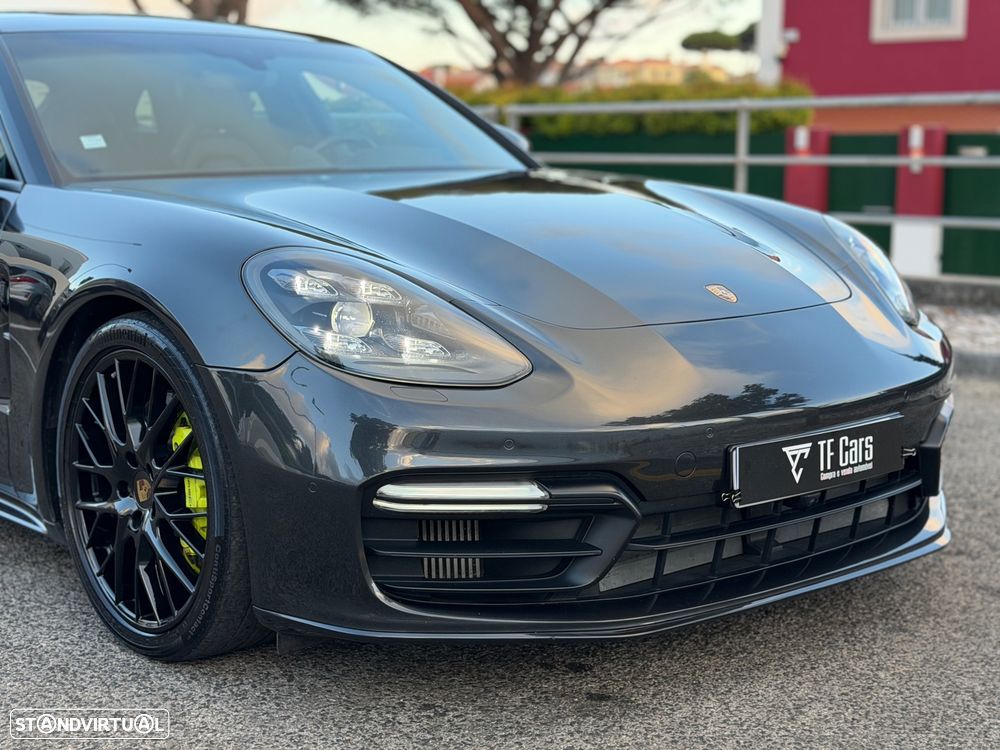 Porsche Panamera Sport Turismo 4 E-Hybrid - 15