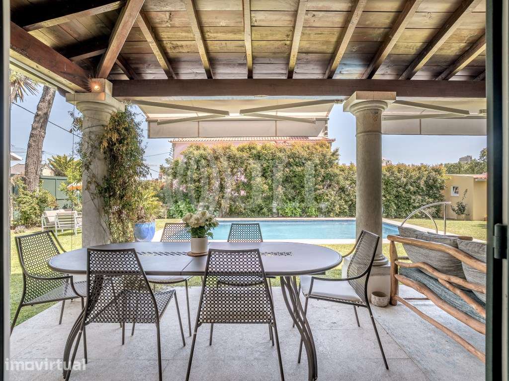 Moradia T7 com piscina e garagem no centro de Cascais - Grande imagem: 2/30