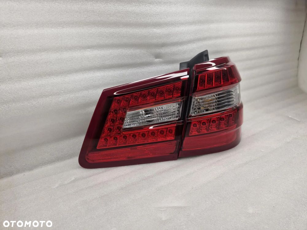 MERCEDES E-KLASA W212 KOMBI LAMPA PRAWA TYŁ KOMPLET A2128203864/A2128201064 - 3