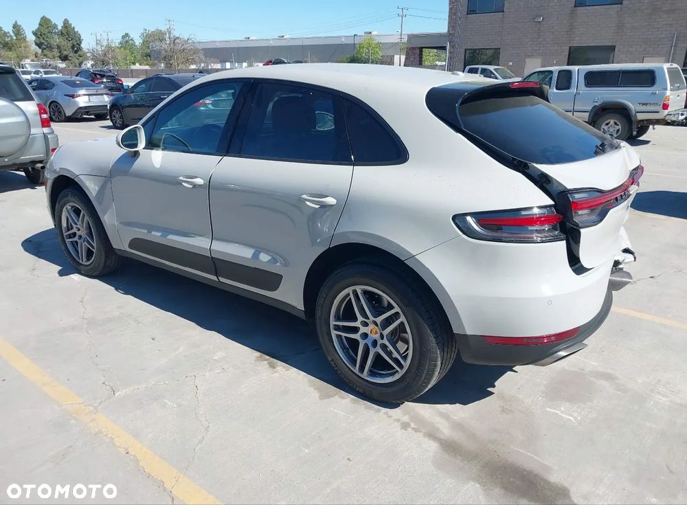 Porsche Macan - 5