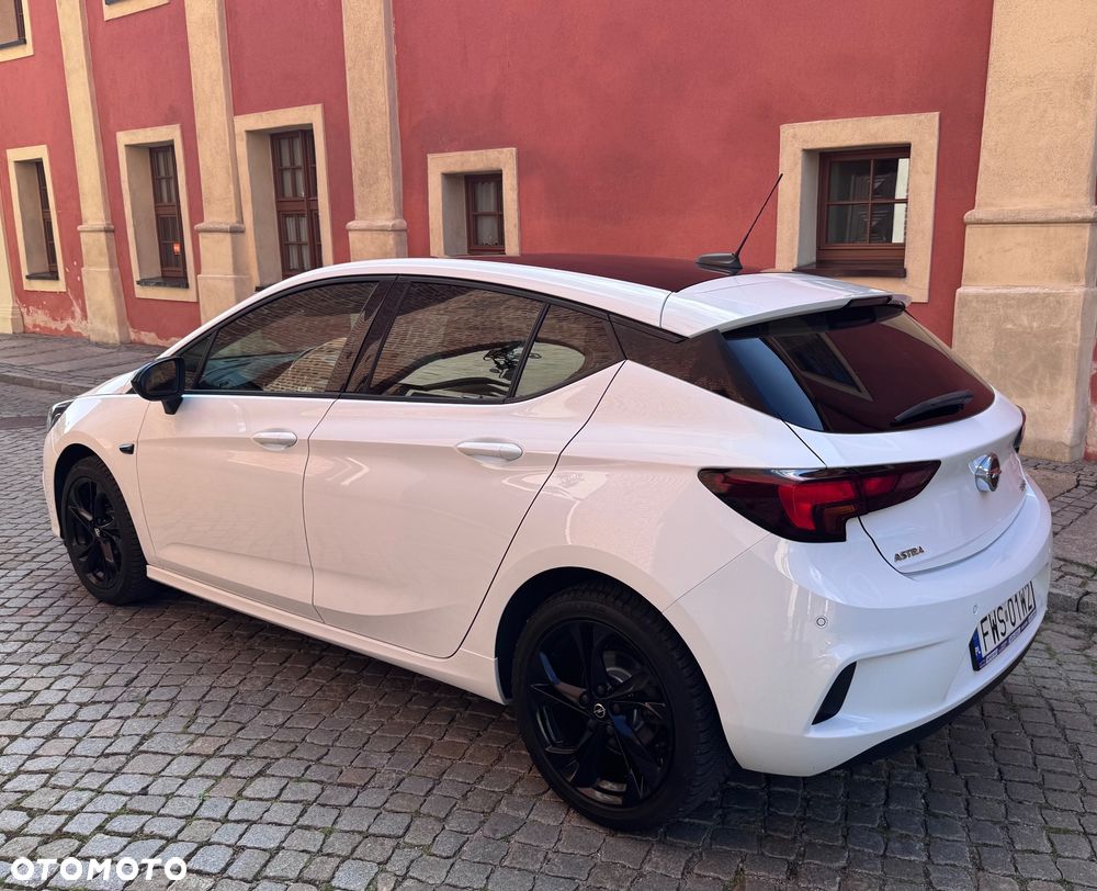 Opel Astra 1.4 Turbo Start/Stop Edition - 32