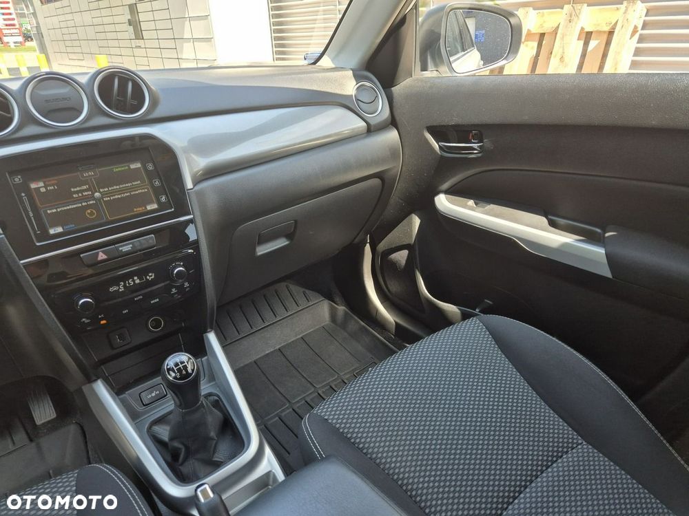 Suzuki Vitara 1.6 Premium 2WD - 17