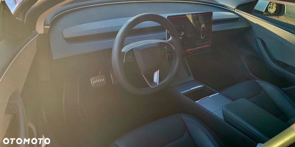 Tesla Model 3 RWD Premium - 8