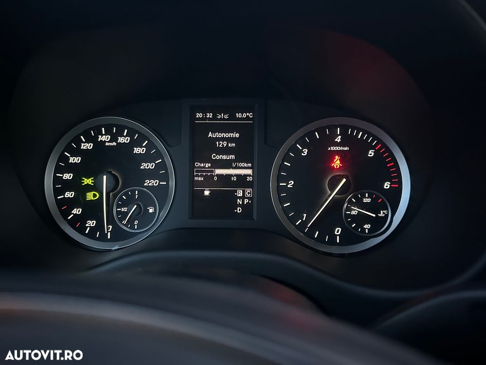Mercedes-Benz Vito - 22