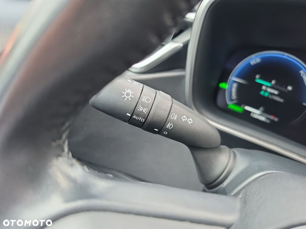 Toyota Corolla 1.8 Hybrid Comfort - 24