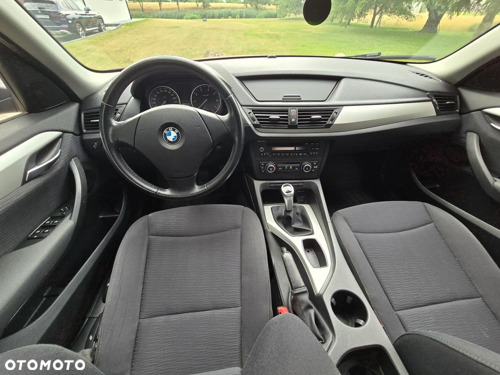 BMW X1 sDrive18i - 15