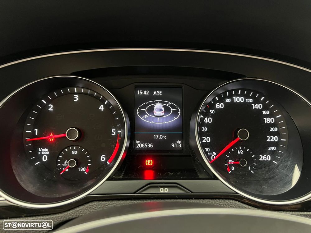 VW Passat Variant 1.6 TDI Confortline - 11