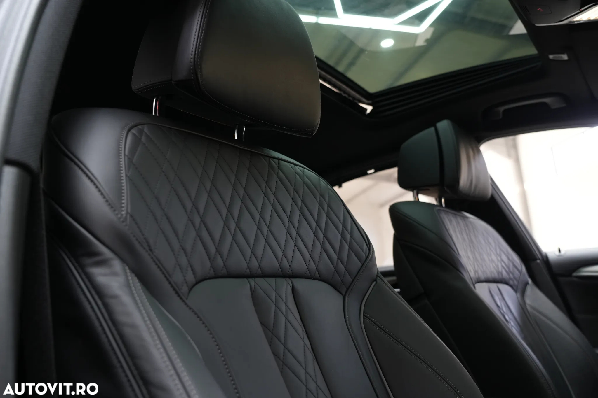 BMW Seria 5 520i AT - 11