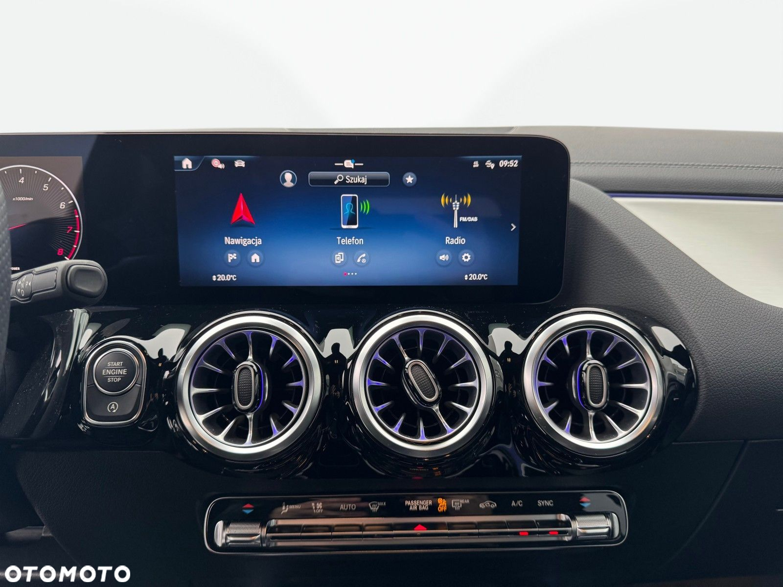 Mercedes-Benz GLA - 18