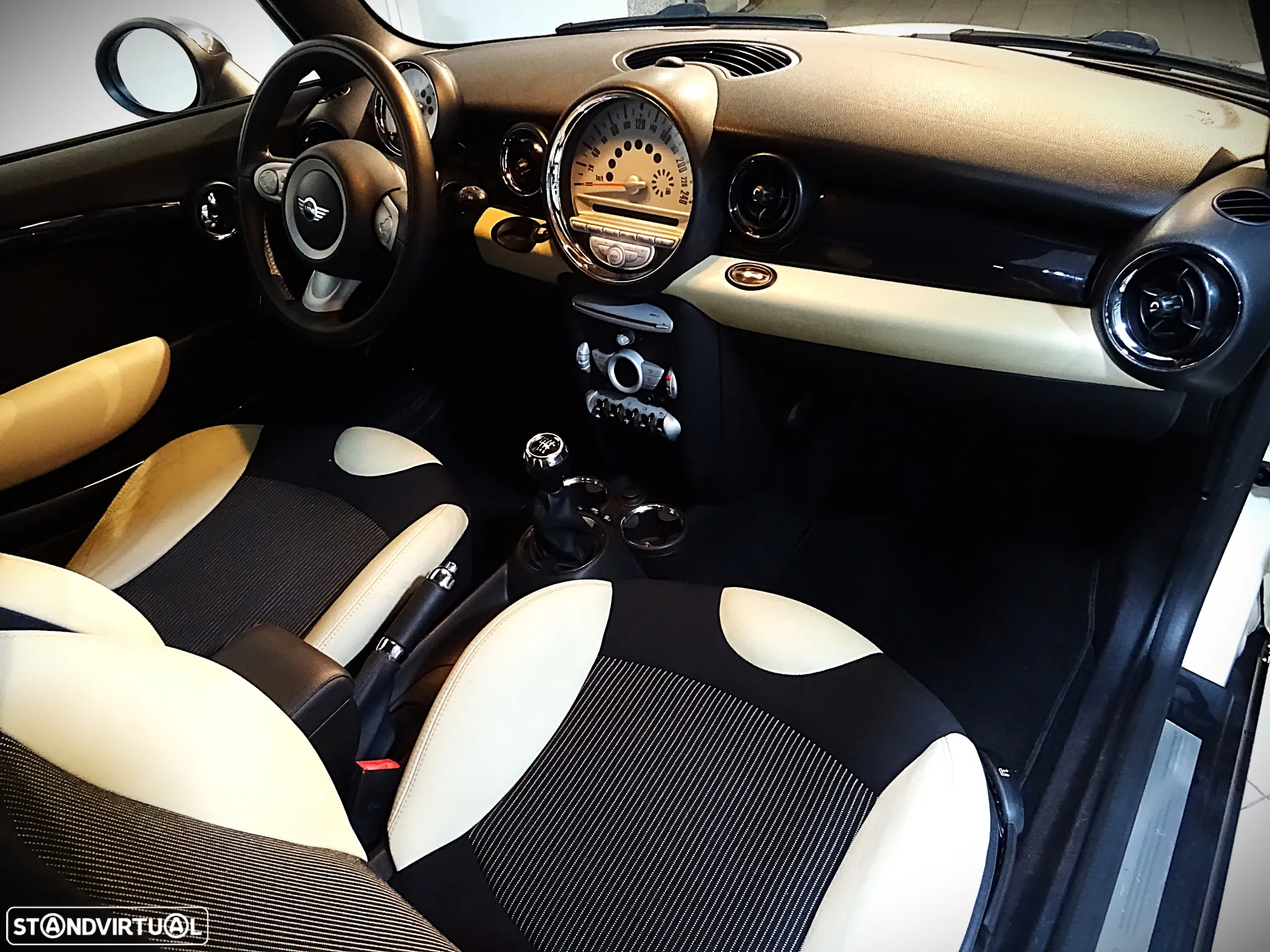 MINI 3 Portas Cooper - 11