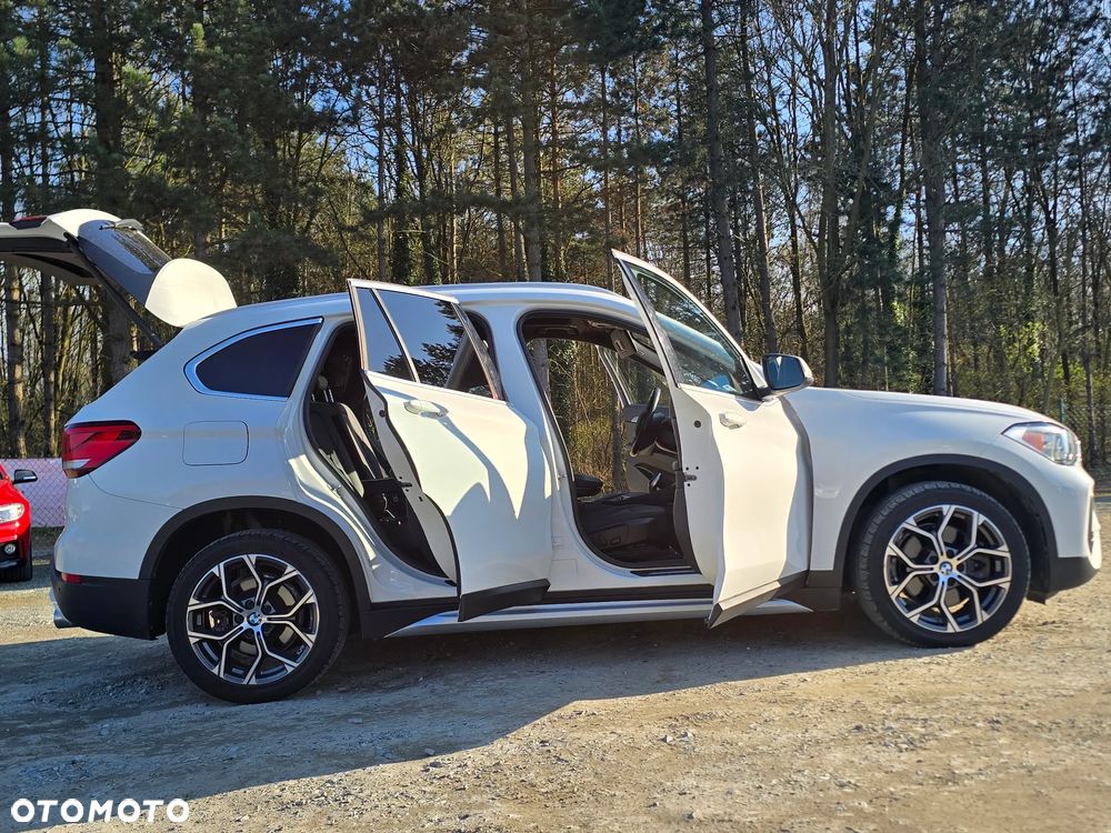 BMW X1 xDrive25i GPF xLine - 35