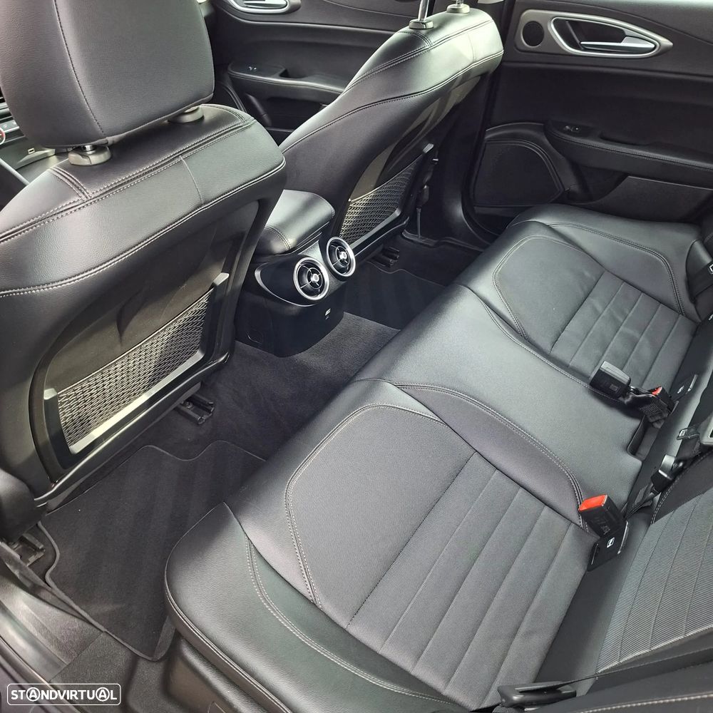 Alfa Romeo Giulia 2.2 D Super AT8 - 22