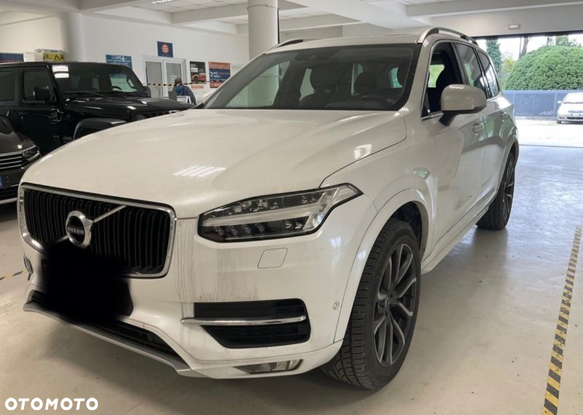 Volvo XC 90 D5 AWD Momentum - 37