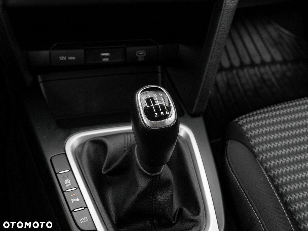 Kia Ceed 1.5 T-GDI M - 19