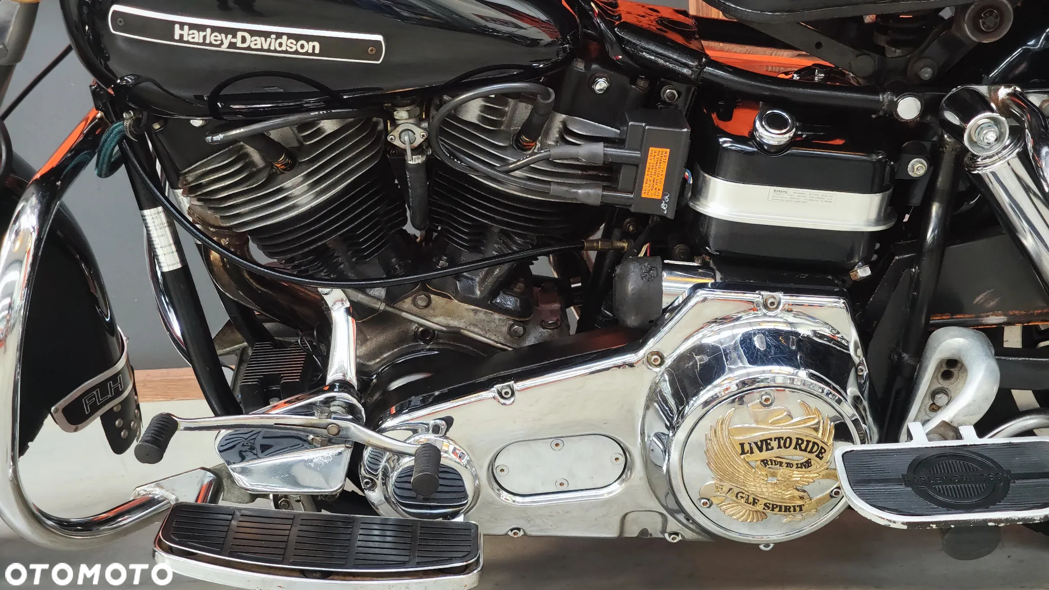 Harley-Davidson FLH Electra Glide - 21