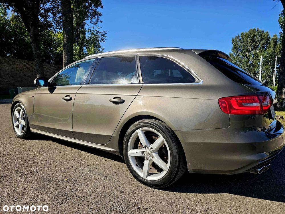 Audi A4 Avant 2.0 TDI DPF quattro S tronic S line Sportpaket - 5