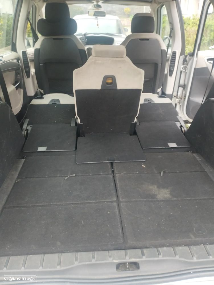 Citroën C4 Grand Picasso 1.6 HDi Confort - 11