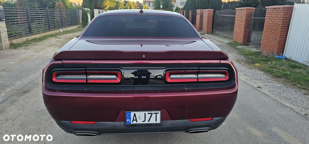Dodge Challenger - 6