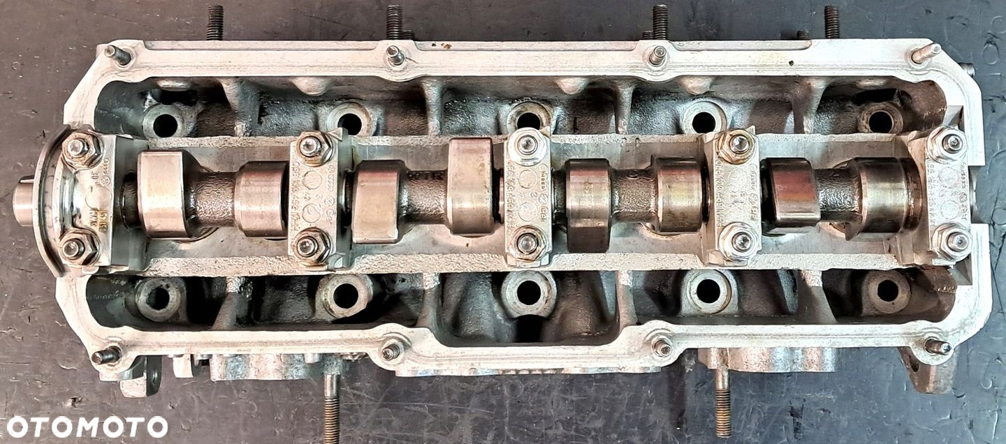 Głowica VW GOLF IV AUDI WÓZEK WIDŁOWY 1.6 8V NR .06B103373A - 2