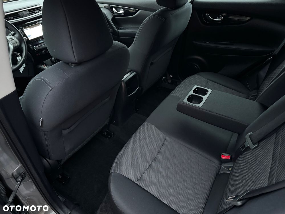 Nissan Qashqai 1.6 DCi N-Connecta - 7