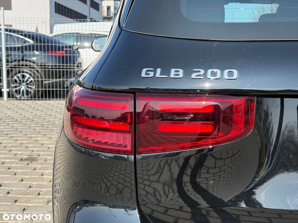 Mercedes-Benz GLB 200 Progressive 7G-DCT - 14