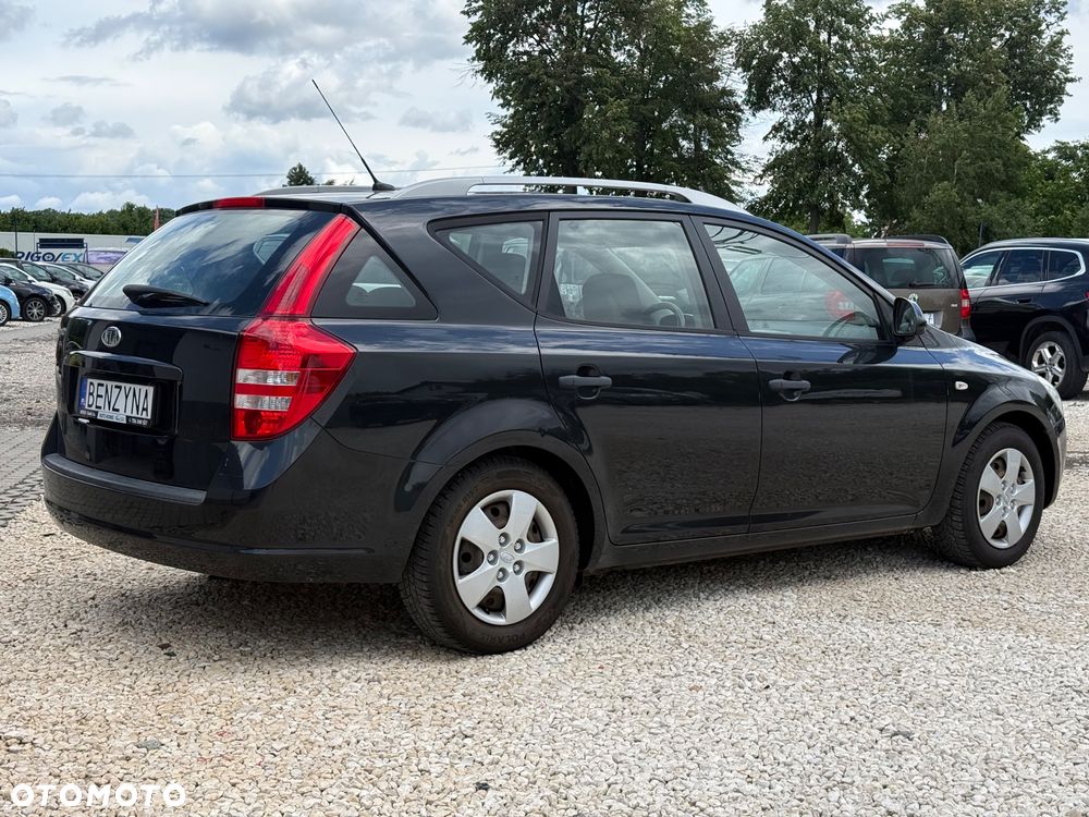 Kia Ceed 1.6 L - 15