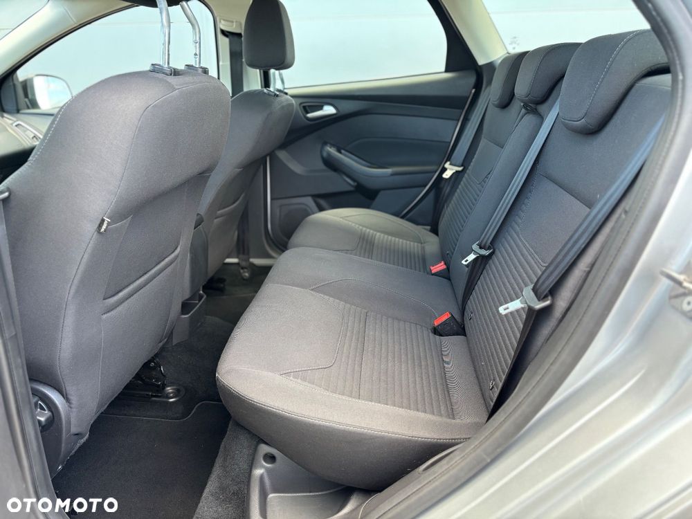 Ford Focus 2.0 TDCi DPF Start-Stopp-System Titanium - 23