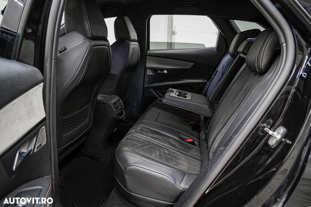 Peugeot 3008 Plug-In Hybrid 225 e-EAT8 GT - 8