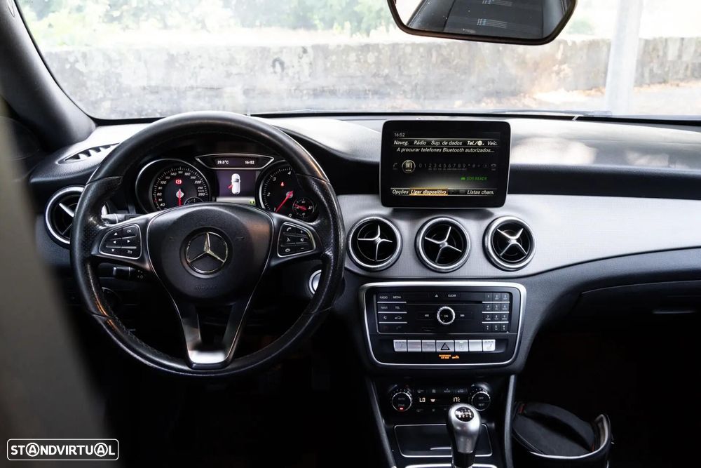 Mercedes-Benz CLA 180 d - 11