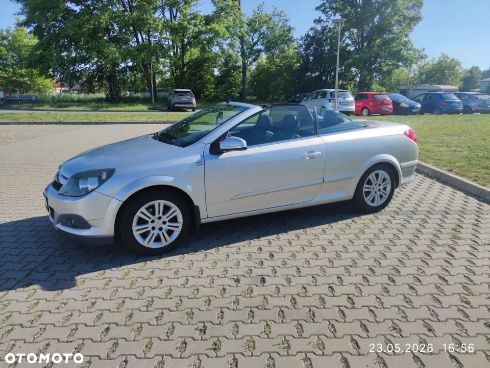 Opel Astra 1.8 Cosmo - 9