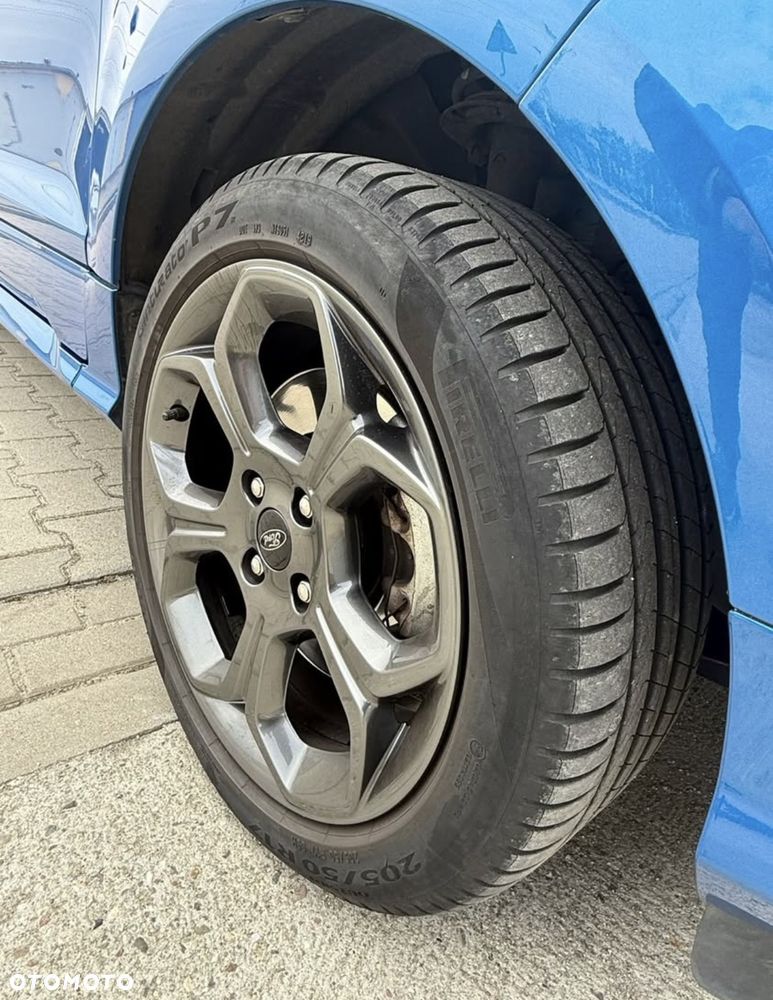 Ford EcoSport - 13